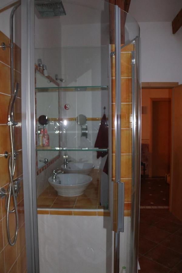 Helle, Offene Dachgeschosswohnung Mit Terrasse Oberloisdorf Ngoại thất bức ảnh