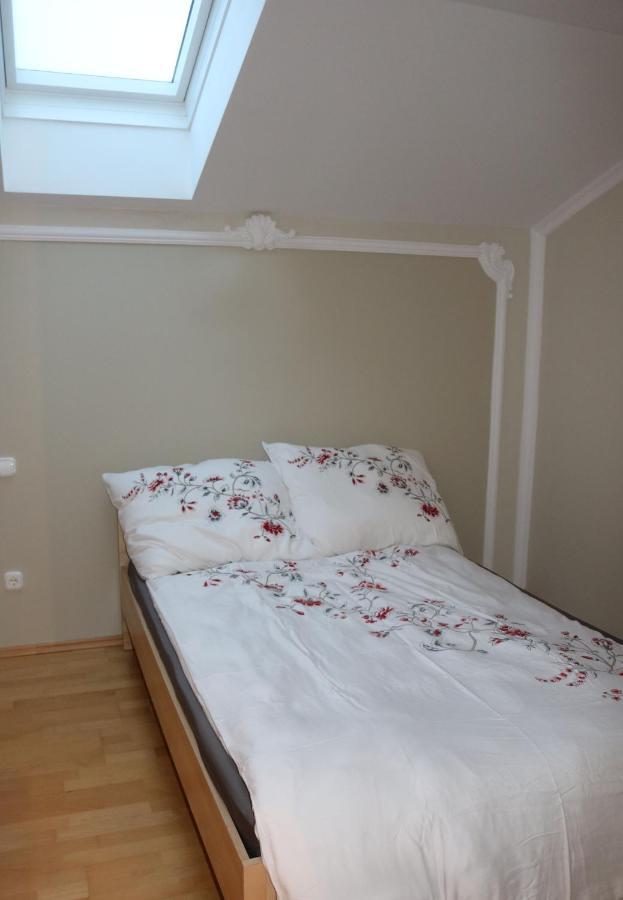 Helle, Offene Dachgeschosswohnung Mit Terrasse Oberloisdorf Ngoại thất bức ảnh