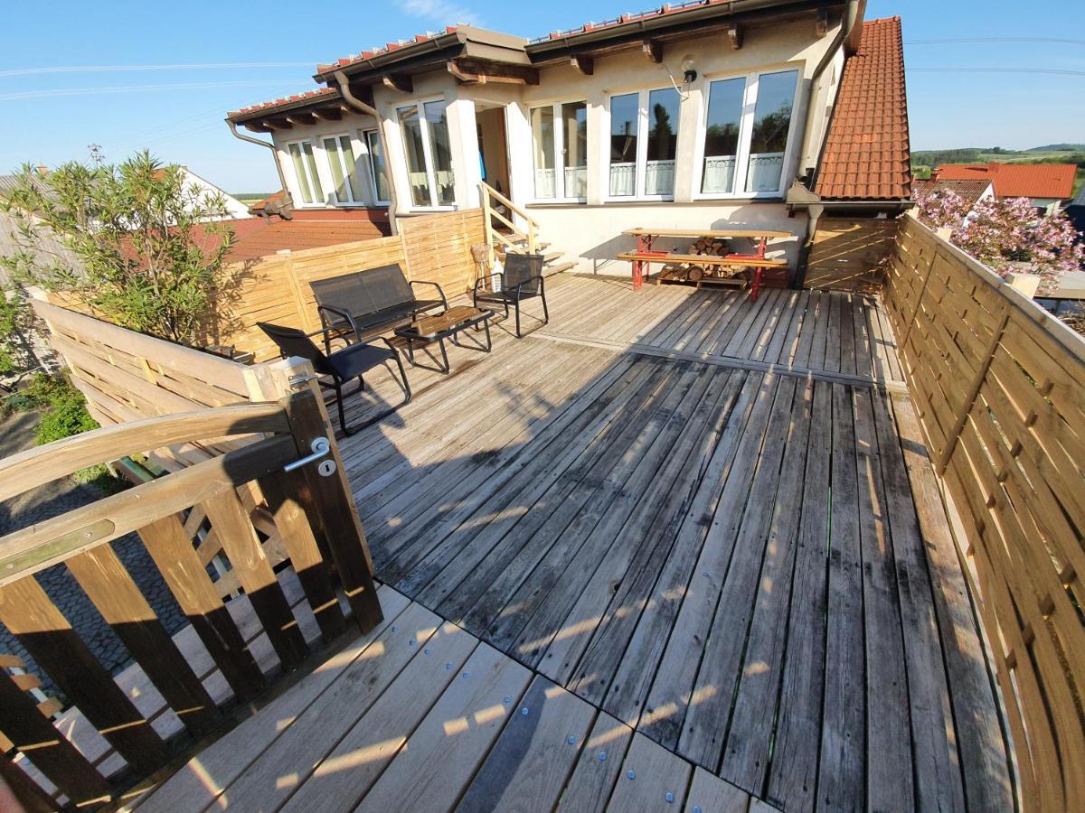 Helle, Offene Dachgeschosswohnung Mit Terrasse Oberloisdorf Ngoại thất bức ảnh