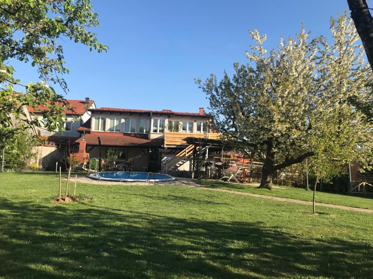 Helle, Offene Dachgeschosswohnung Mit Terrasse Oberloisdorf Ngoại thất bức ảnh
